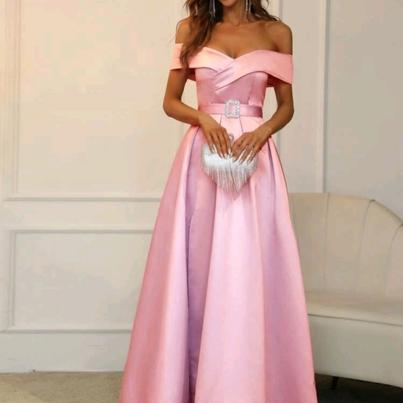 Off Shoulder Boxy Pleated Split Thigh Prom Dress - Picture 5 of 6